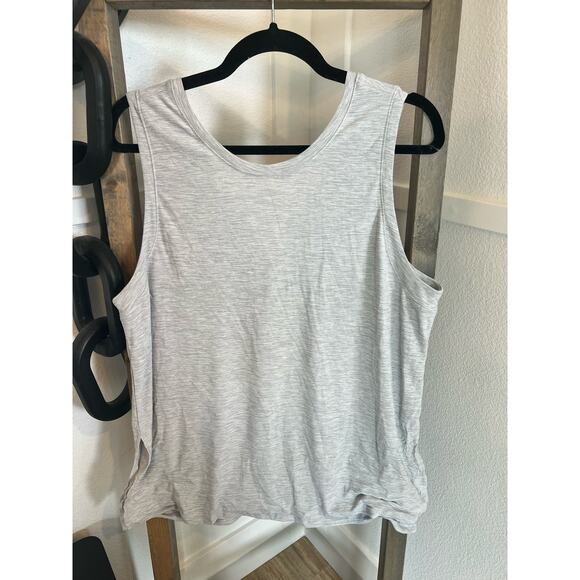 Old Navy Active Breath on Tie Tank - Picture 2 of 5